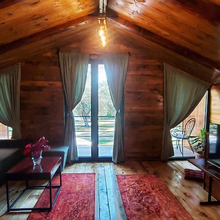 Coratina Cottage 울친 외부 사진